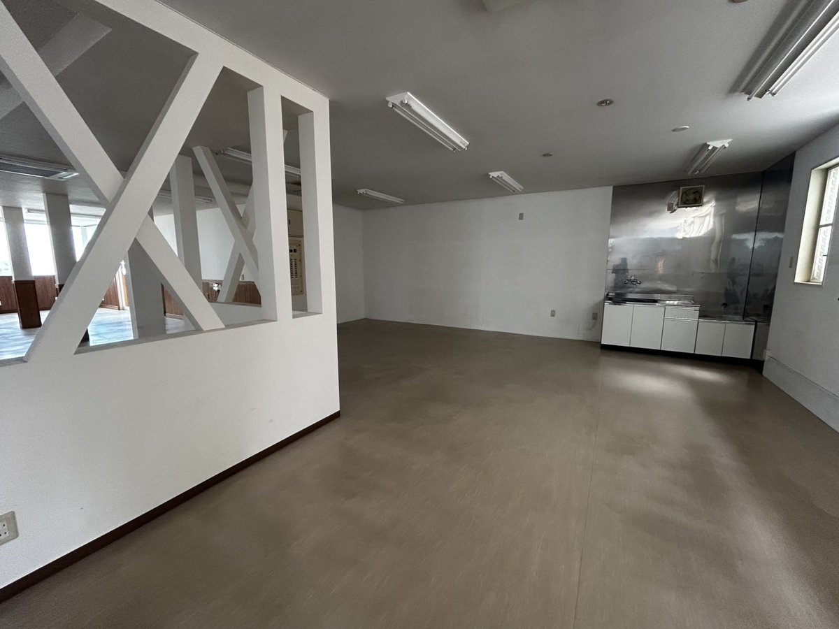 内観:バックヤード/階段・動線の様子