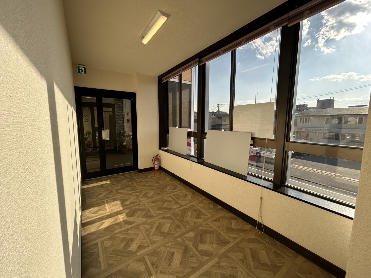 室内 入口側からの様子